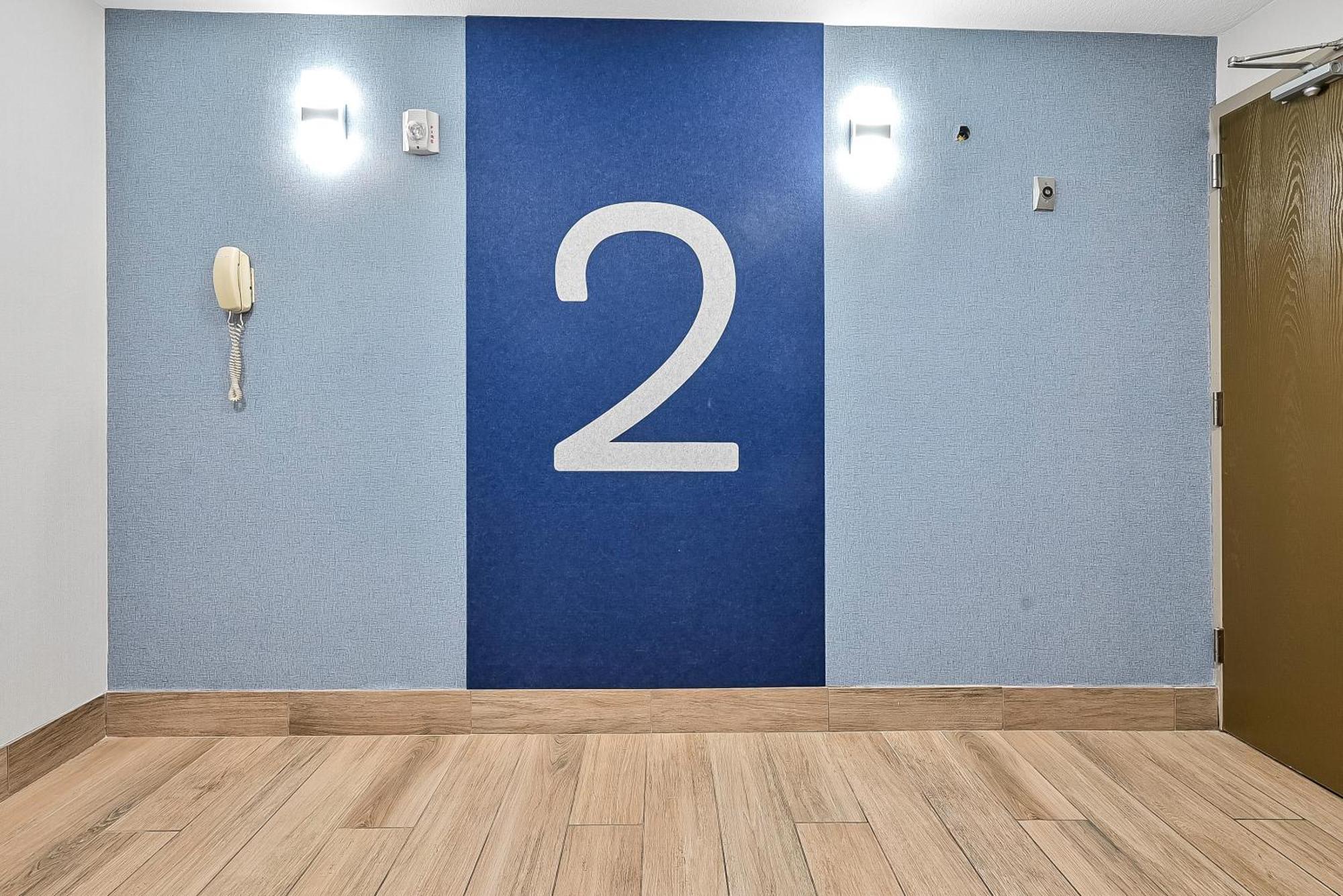 Holiday Inn Express Palestine By Ihg Экстерьер фото