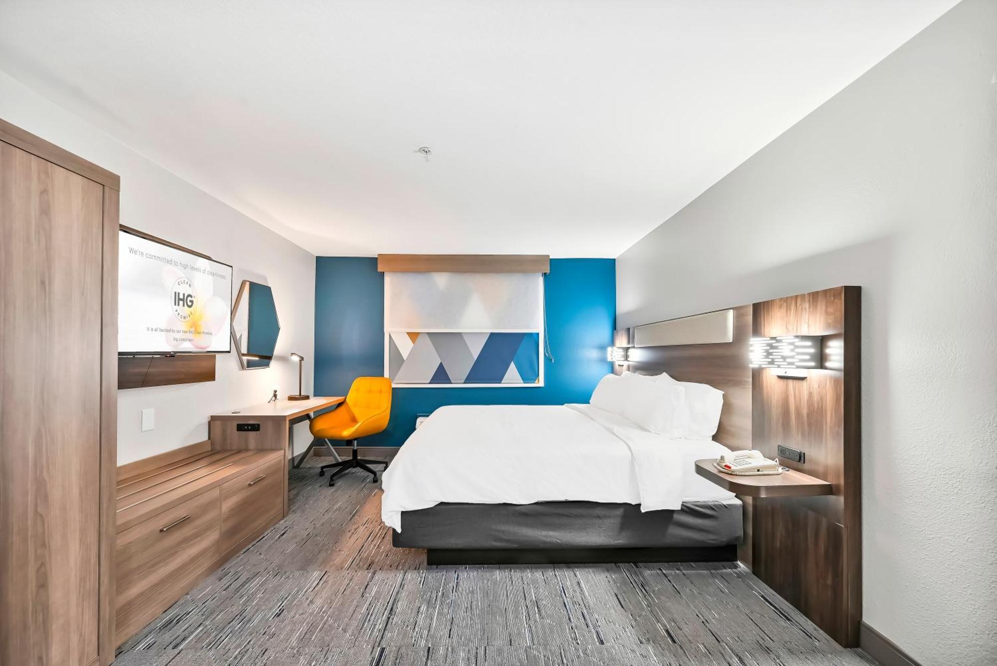 Holiday Inn Express Palestine By Ihg Экстерьер фото