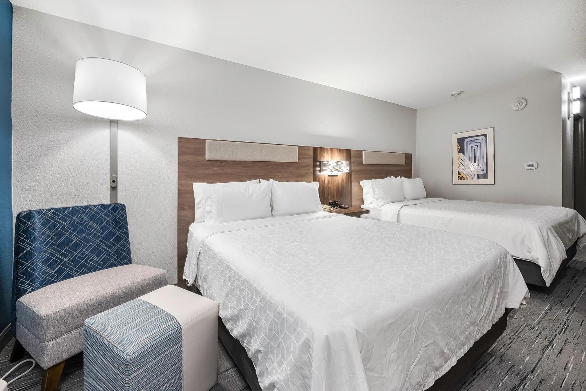 Holiday Inn Express Palestine By Ihg Экстерьер фото