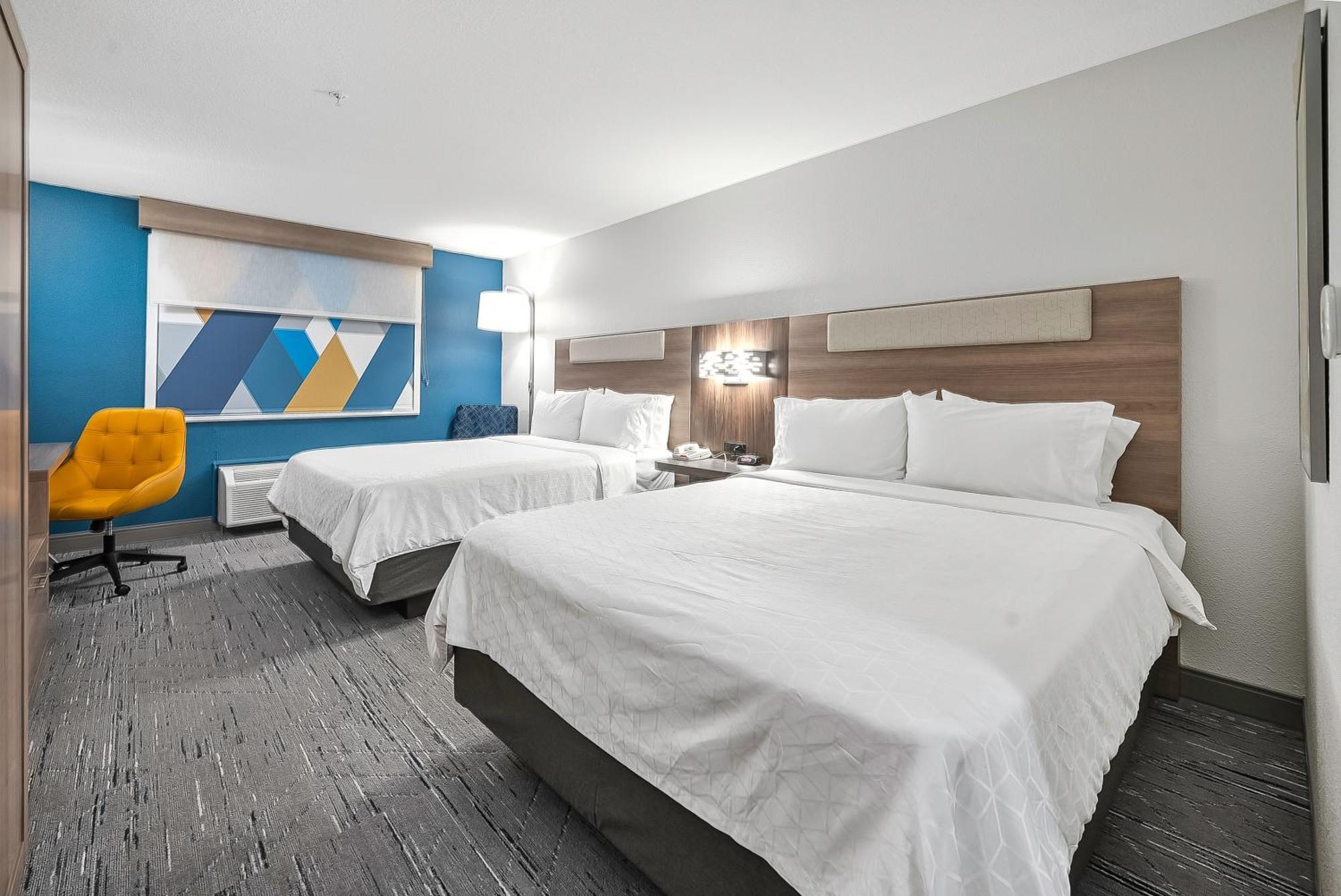 Holiday Inn Express Palestine By Ihg Экстерьер фото